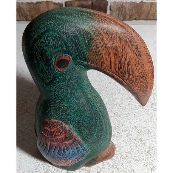 Vintage Wood Carved Toucan Bird Statue Hand Painted Made in Thailand AMP Company - Picture 11 of 12